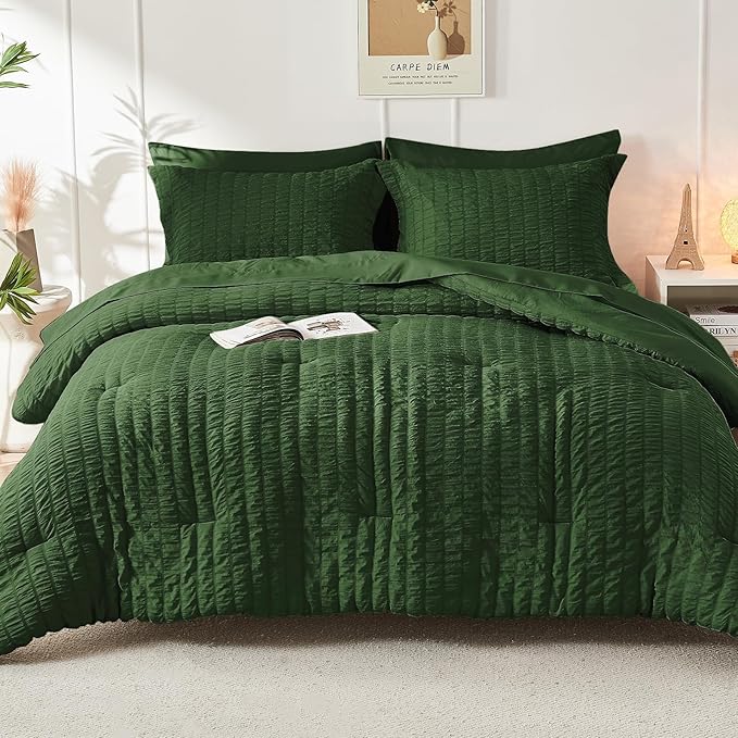 HYMOKEGE Dark Green King Size Comforter Set Seersucker 7 Pieces, All Season Luxury Bed in a Bag for Bedroom, Bedding Set with Comforters, Sheets, Pillowcases & Shams