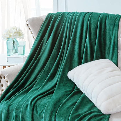 Walensee Fleece Blanket Plush Throw Fuzzy Lightweight (King Size 108x90 Emerald Green) Super Soft Microfiber Flannel Blankets for Couch, Bed, Sofa Ultra Luxurious Warm and Cozy for All Seasons