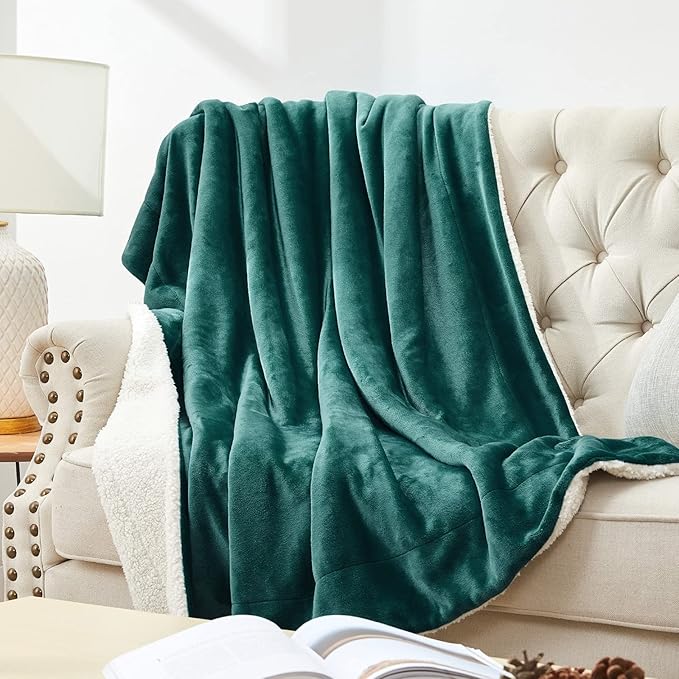 Walensee Sherpa Fleece Blanket (King Size 108”x90” Emerald Green) Plush Throw Fuzzy Super Soft Reversible Microfiber Flannel Blankets For Couch, Bed, Sofa Ultra Luxurious Warm and Cozy For All Seasons