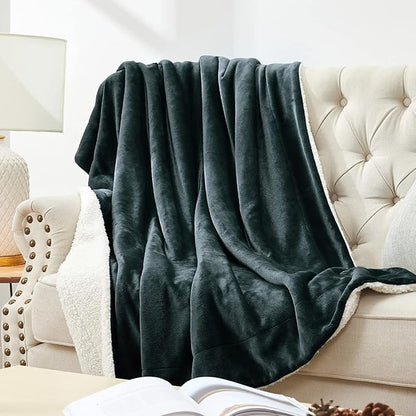Walensee Sherpa Fleece Blanket (King Size 108”x90” Forest Green) Plush Throw Fuzzy Super Soft Reversible Microfiber Flannel Blankets for Couch, Bed, Sofa Ultra Luxurious Warm and Cozy for All Seasons