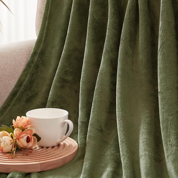 Exclusivo Mezcla Fleece Throw Blanket for Couch, Sofa, 300GSM Super Soft and Warm Blankets, Olive Green Throw All Season Use, Cozy, Plush, Lightweight, 50x60 Inches