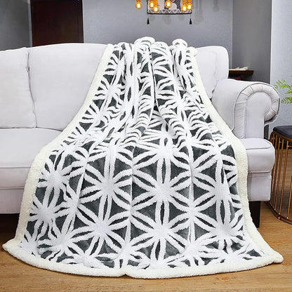 LOMAO Sherpa Fleece Blanket Fuzzy Soft Throw Blanket Dual Sided Blanket for Couch Sofa Bed (Dark Grey, 90''x110'')