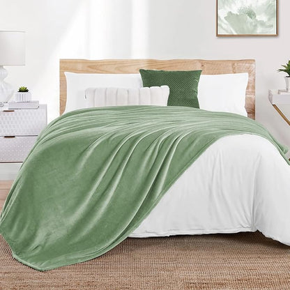Walensee Fleece Blanket Plush Throw Fuzzy Lightweight (Queen Size 90x90 Sage Green) Super Soft Microfiber Flannel Blankets for Couch, Bed, Sofa Ultra Luxurious Warm and Cozy for All Seasons