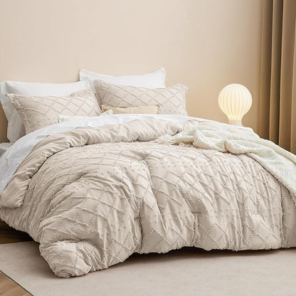 Bedsure Oversized King Comforter Set - Beige Comforter, Boho Tufted Shabby Chic Bedding, 3 Pieces Vintage Farmhouse Bed Set for All Seasons, Fluffy Soft Bedding with 2 Pillow Shams