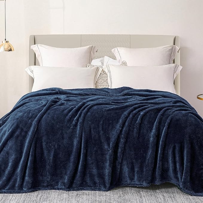 Exclusivo Mezcla Plush Fuzzy Fleece Bed Blanket Queen Size, Super Soft, Fluffy and Warm Blankets Suitable for All Seasons (Navy Blue, 90x90 Inches)