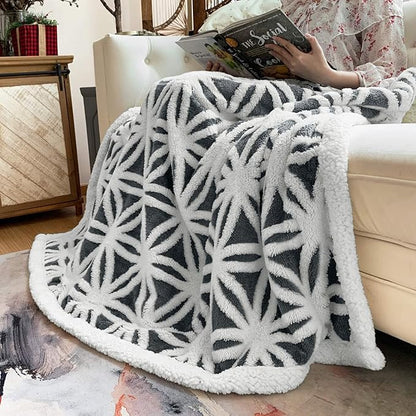 LOMAO Sherpa Fleece Blanket Fuzzy Soft Throw Blanket Dual Sided Blanket for Couch Sofa Bed (Dark Grey, 90''x110'')