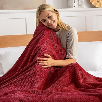 Exclusivo Mezcla Fleece Bed Blanket King Size, Super Soft and Warm Blankets for Couch, Sofa and Bed Waffle Textured, Cozy, Fuzzy and Lightweight (Deep Red, 90x104 Inches)