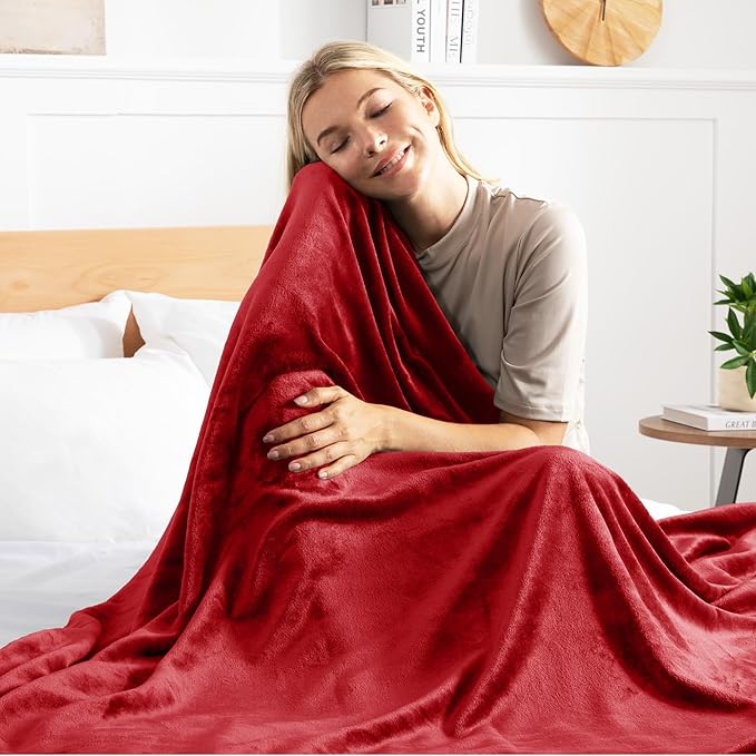 Exclusivo Mezcla Fleece Blanket King Size for Bed, Super Soft and Warm, All Season Use, Cozy, Plush, Lightweight, 90x104 Inches, Deep Red