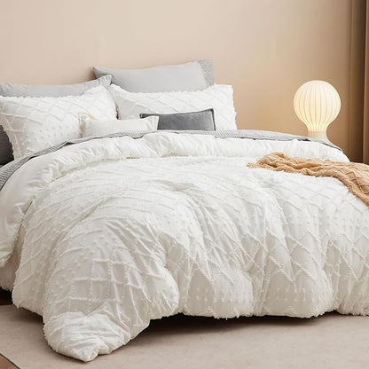 Bedsure Oversized King Comforter Set - Ivory Comforter, Boho Tufted Shabby Chic Bedding, 3 Pieces Vintage Farmhouse Bed Set for All Seasons, Fluffy Soft Bedding with 2 Pillow Shams