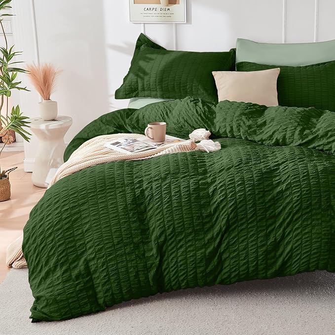 HYMOKEGE Dark Green/Sage Green Queen Comforter Set Seersucker 7 Pieces, All Season Luxury Bed in a Bag Queen for Bedroom, Bedding Set with Comforter, Sheets, Pillowcases & Shams