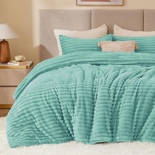 BEDELITE Fleece King Comforter Set -Super Soft & Warm Fluffy Haze Blue Bedding, Luxury Fuzzy Heavy Bed Set for Winter with 2 Pillow Cases