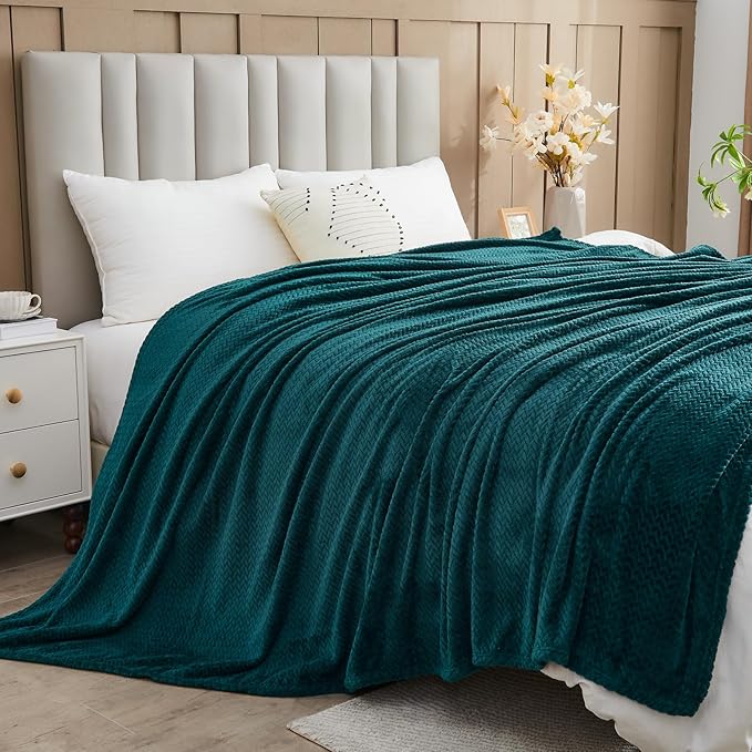 NEWCOSPLAY Super Soft King Blanket Dark Teal Premium Silky Flannel Fleece Leaves Pattern Lightweight Bed Blanket All Season Use (Dark Teal, King(90"x110"))