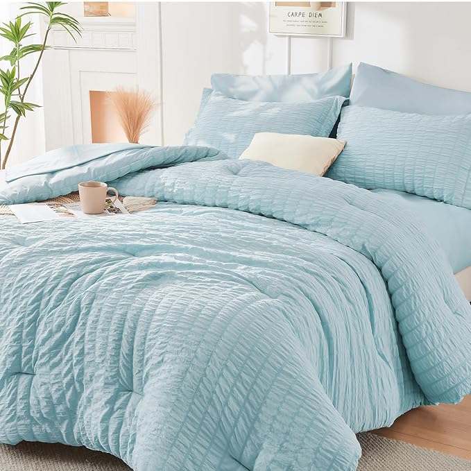 HYMOKEGE Lake Blue King Size Comforter Set Seersucker 7 Pieces, All Season Luxury Bed in a Bag for Bedroom, Bedding Set with Comforters, Sheets, Pillowcases & Shams