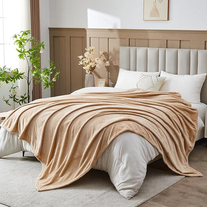 NEWCOSPLAY Super Soft King Blanket Brown Premium Silky Flannel Fleece Leaves Pattern Lightweight Bed Blanket All Season Use (Brown, King(90"x110"))