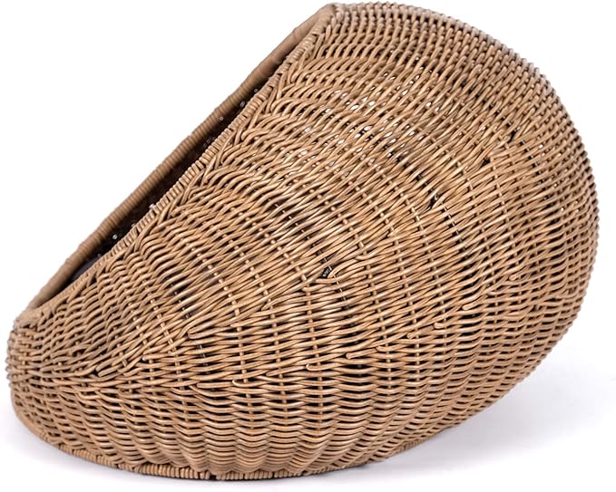 D+GARDEN Wicker Cat Bed Dome for Medium Indoor Cats - a Covered Cat Hideaway Hut of Faux Rattan Houses Pets in Dome Basket, Washable-Mewly Pet