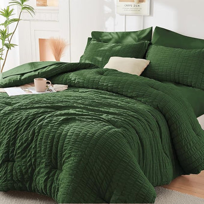 HYMOKEGE Dark Green King Size Comforter Set Seersucker 7 Pieces, All Season Luxury Bed in a Bag for Bedroom, Bedding Set with Comforters, Sheets, Pillowcases & Shams