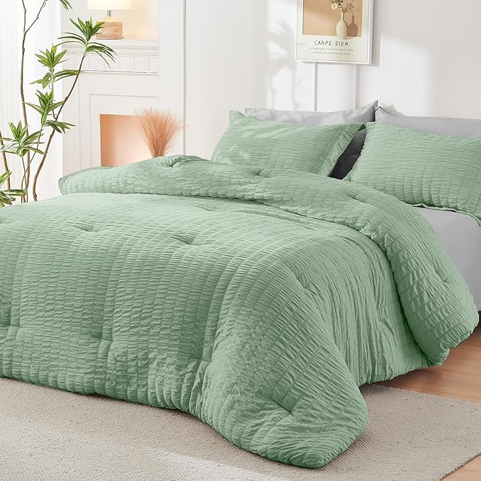 HYMOKEGE Sage Green/Light Grey Queen Comforter Set Seersucker 7 Pieces, All Season Luxury Bed in a Bag Queen for Bedroom, Bedding Set with Comforter, Sheets, Pillowcases & Shams