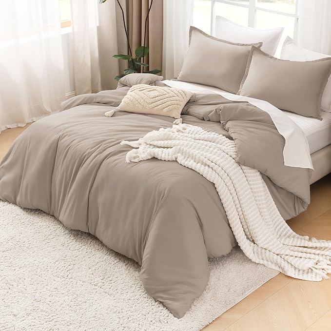 Litanika Light Coffee Twin/Twin XL Comforter Set, 2 Pieces Lightweight Solid Bedding Set, All Season Fluffy Bed Set (66x90In Comforter & 1 Pillowcase)