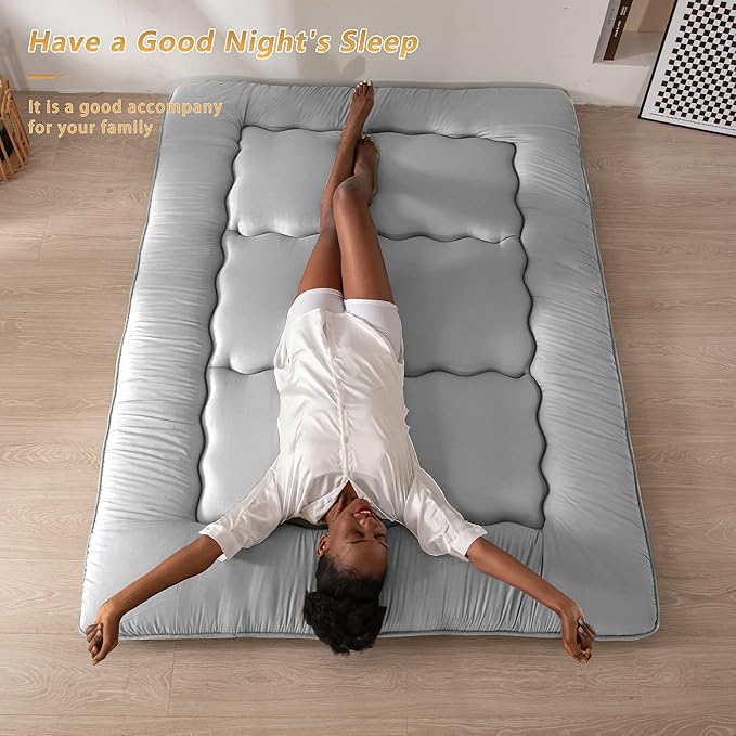 MAXYOYO Japanese Floor Mattress Futon Mattress, Thicken Tatami Mat Sleeping Pad Foldable Roll Up Mattress Boys Girls Dormitory Mattress Pad Kids Floor Lounger Bed Couches and Sofas, Grey, King