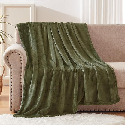 Exclusivo Mezcla Extra Large Fleece Throw Blanket for Couch, Sofa, 300GSM Super Soft and Warm Blankets, Olive Green Throw All Season Use, Cozy, Plush, Lightweight, 50x70 Inches