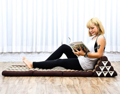 Leewadee - Comfortable Japanese Floor Mattress - Thai Floor Bed with Triangle Cushion - Futon Mattress - Thai Massage Mat, 67 x 21 inches, Brown, Kapok Filling