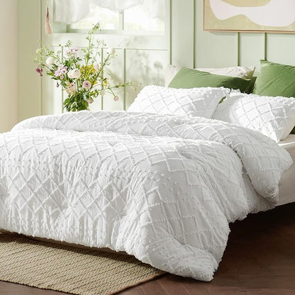 Bedsure King Comforter Set - White Comforter, Boho Tufted Shabby Chic Bedding for Kids, 3 Pieces Vintage Farmhouse Bed Set for All Seasons, Fluffy Soft Bedding with 2 Pillow Shams