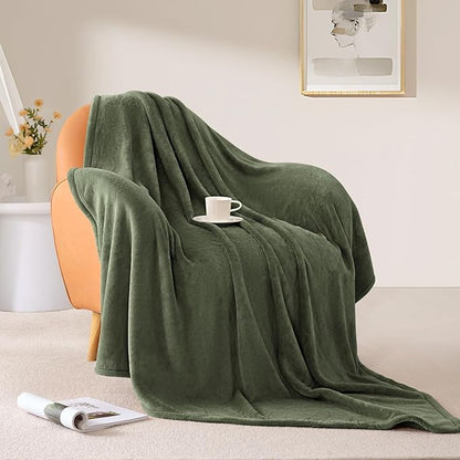BEAUTEX Fleece Blanket Twin Size Super Soft Flannel Throw Blanket Lightweight Fuzzy Plush Blanket for Couch Sofa or Bed All Seasons (Olive Green, 60" x 80")