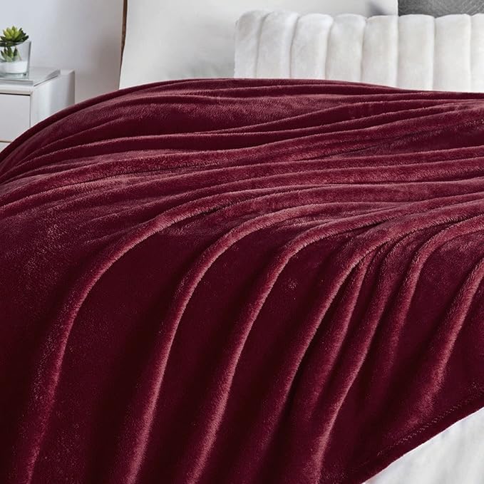 Walensee Fleece Blanket Plush Throw Fuzzy Lightweight (XL-Twin Size 66x90 Burgundy Red) Super Soft Microfiber Flannel Blankets for Couch, Bed, Sofa Ultra Luxurious Warm and Cozy for All Seasons