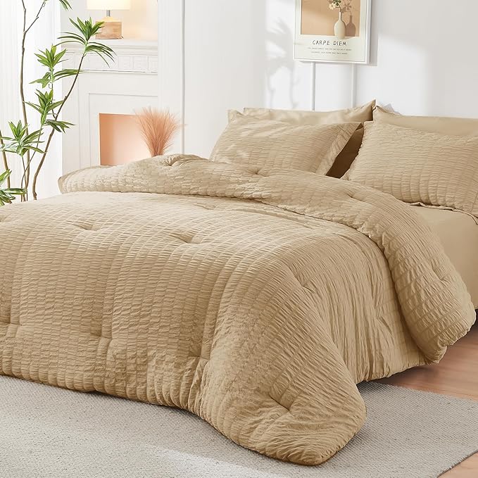 HYMOKEGE Khaki Twin Comforter Set Seersucker 5 Pieces, All Season Luxury Bed in a Bag for Bedroom, Bedding Set with Comforter, Sheets, Pillowcase & Sham