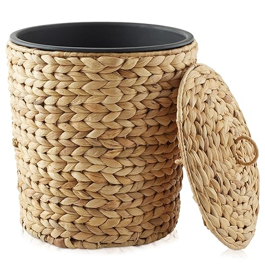Casafield Water Hyacinth Trash Can with Lid and Liner - Natural, Woven Waste Basket for Bathroom, Bedroom, Laundry Room, Home Office