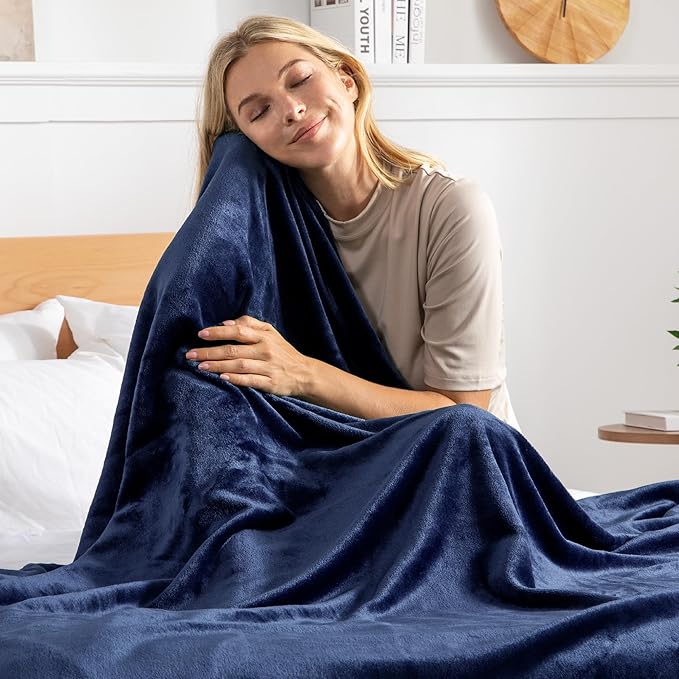 Exclusivo Mezcla Fleece Blanket Twin Size for Bed, Super Soft and Warm, All Season Use, Cozy, Plush, Lightweight, 60x80 Inches Navy Blue