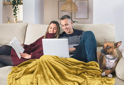 Utopia Bedding Fleece Blanket Twin Size Gold 300GSM Luxury Anti-Static Fuzzy Soft Microfiber Bed Blanket (60x80 Inch)