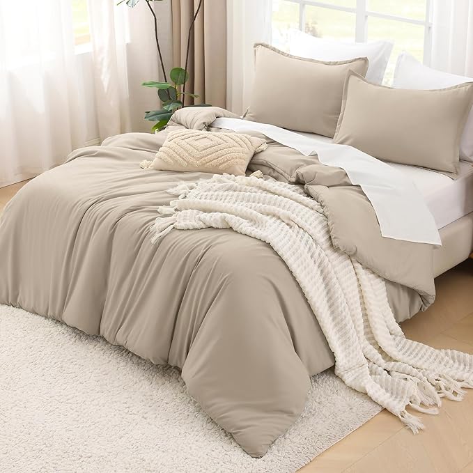 Litanika Comforters Khaki Oversized King Size, 3 Pieces Lightweight Solid Bedding Comforter Set, All Season Fluffy Bed Set (120x98In Comforter & 2 Pillowcases)