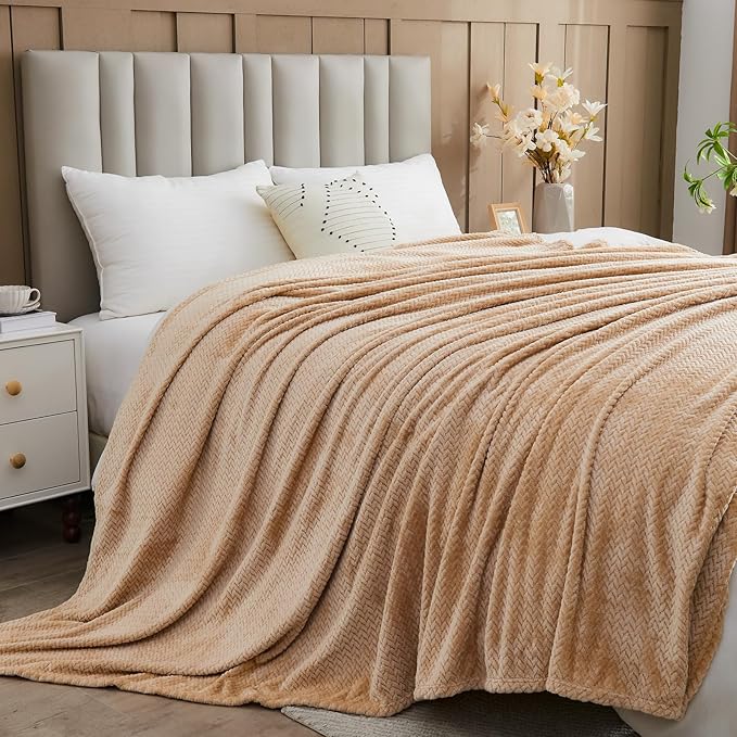 NEWCOSPLAY Super Soft Twin Blanket Brown Premium Silky Flannel Fleece Leaves Pattern Lightweight Bed Blanket All Season Use (Brown, Twin(60"x80"))