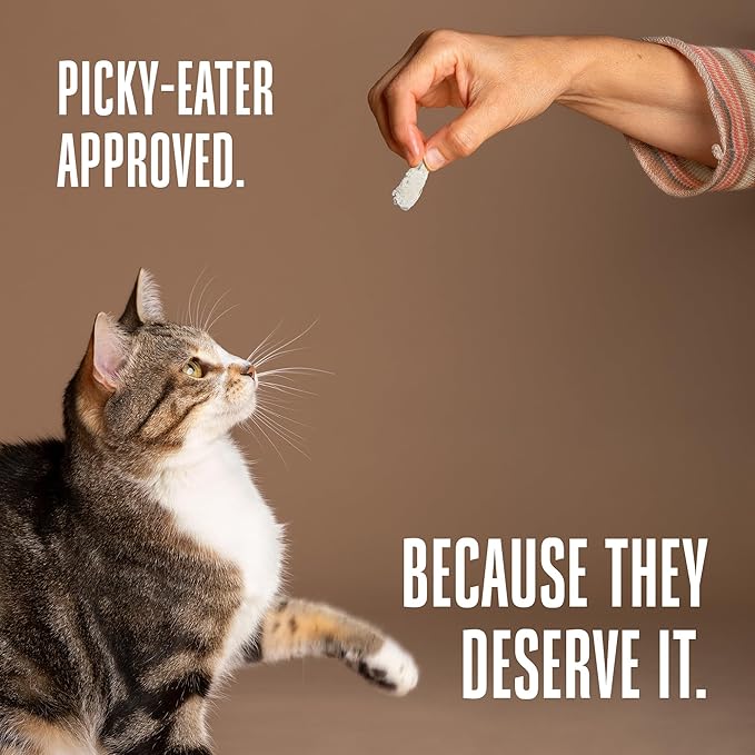 Whole Life Cat Just One Chicken Freeze Dried Cat Treats - Human Grade High Protein Food, Healthy Training Snacks, Freeze Dried Chicken Food Toppers, USA Made Natural Treats - 1 oz (Pack of 1)-Mewly Pet