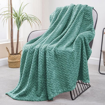 Exclusivo Mezcla Fleece Throw Blanket for Couch, 50x70 Inches Soft Cozy Jacquard Flannel Blankets, Lightweight Fuzzy Plush Warm Throws for Winter, Celadon