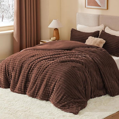 BEDELITE Fleece King Comforter Set -Super Soft & Warm Fluffy Hot Chotolate Bedding, Luxury Fuzzy Heavy Bed Set for Winter with 2 Pillow Cases