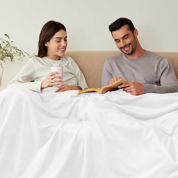 Exclusivo Mezcla Fleece Blanket Twin Size for Bed, Super Soft and Warm, All Season Use, Cozy, Plush, Lightweight, 90x66 Inches, Pure White