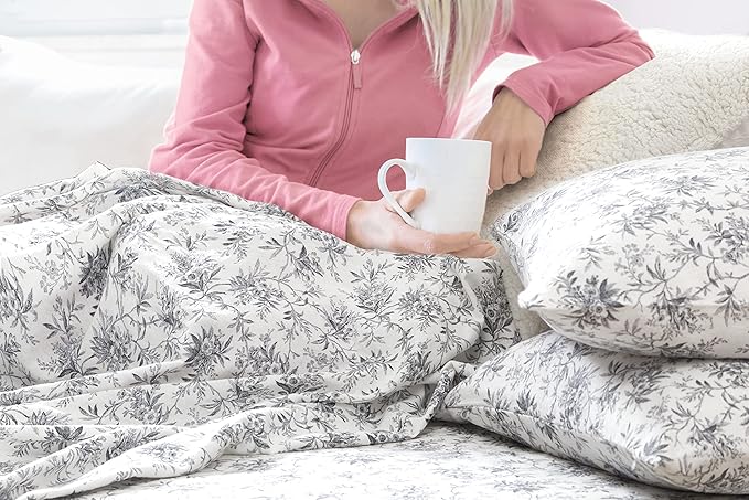 Laura Ashley - Flannel Sheets Full Size, Anti-Pilling & Wrinkle Resistant Cotton, Touchably Soft for All-Season Comfort - Bed Sheets with Matching Pillowcases & Fitted Sheet (Faye Toile Black)