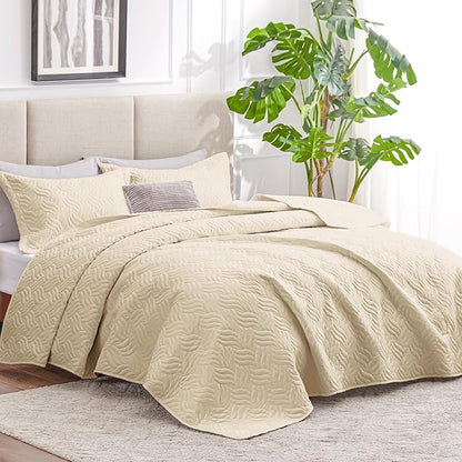 Love's cabin King Size Quilt Bedding Set Camel Bedspreads - Bed Summer Lightweight Bedspread Comforter - Wave Pattern Bedding Coverlet for All Season - 3 Pieces (1 Quilt, 2 Pillow Shams)