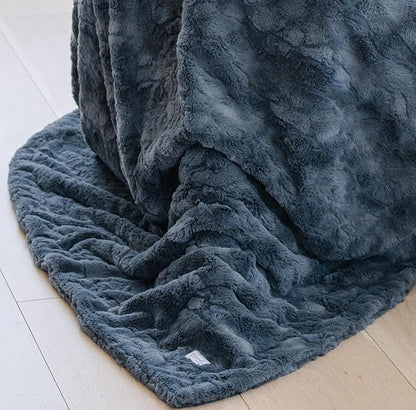 GRACED SOFT LUXURIES Charcoal Extra Large Faux Fur Throw Blanket | Ultra Soft & Fluffy 60x80 inches | Cozy, Thick Warm | Perfect for Bed, Couch, and Lounging Use for Kids & Adults