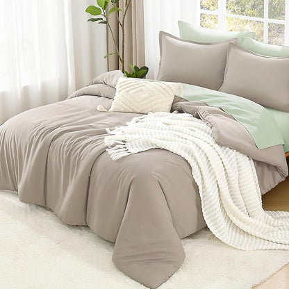 Litanika Oatmeal Comforter California King Size, 3 Pieces Cal King Lightweight Solid Bedding Comforter Set, All Season Fluffy Bed Set (104x96In Comforter & 2 Pillowcases)