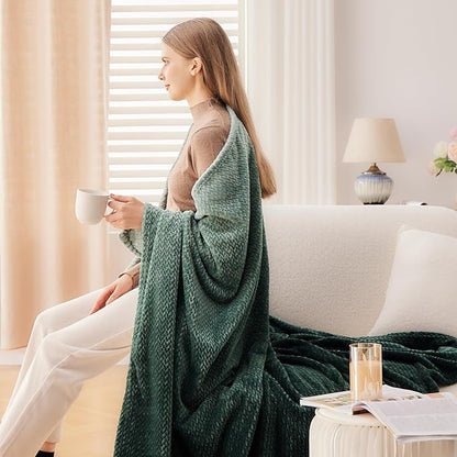 NEWCOSPLAY Super Soft Throw Blanket Ombre Forest Green Premium Silky Flannel Fleece Leaves Pattern Lightweight Bed Blanket All Season Use (Ombre Forest Green, Throw(50"x60"))