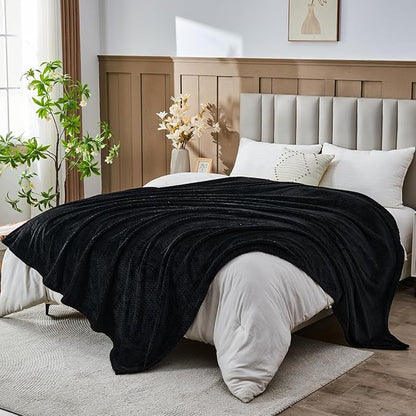 NEWCOSPLAY Super Soft King Blanket Black Premium Silky Flannel Fleece Leaves Pattern Lightweight Bed Blanket All Season Use (Black, King(90"x110"))