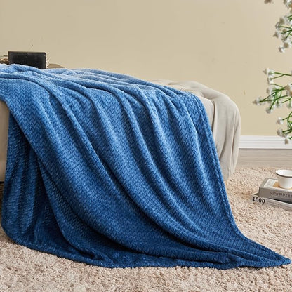 NEWCOSPLAY Super Soft Twin Blanket Ombre Blue Premium Silky Flannel Fleece Leaves Pattern Lightweight Bed Blanket All Season Use (Ombre Blue, Twin(60"x80"))
