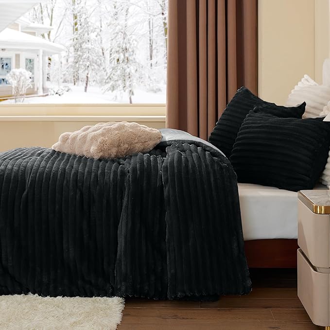 BEDELITE Fleece Full Comforter Set -Super Soft & Warm Fluffy Black Bedding, Luxury Fuzzy Heavy Bed Set for Winter with 2 Pillow Cases