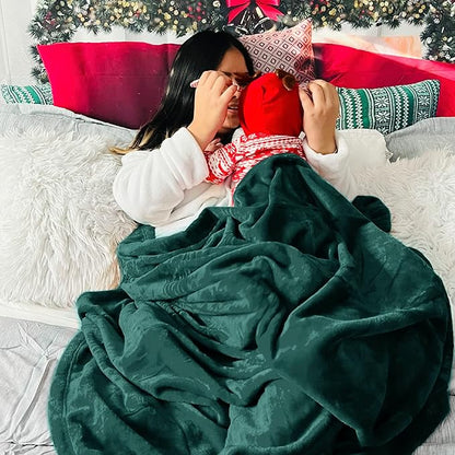 Bedsure GentleSoft Fleece Throw Blanket Forest Green - 300GSM Blankets for Couch, Sofa, Bed, Soft Lightweight Plush Cozy Throws for Toddlers, 50x60 inches