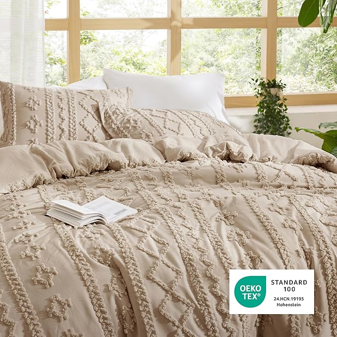Bedsure Tufted Boho Comforter Set Full Size - Khaki Boho Bed Set, GentleSoft™ 3 Pieces Farmhouse Shabby Chic Embroidery Bedding, Gifts for Woman, Soft Jacquard Full Comforter for All Seasons