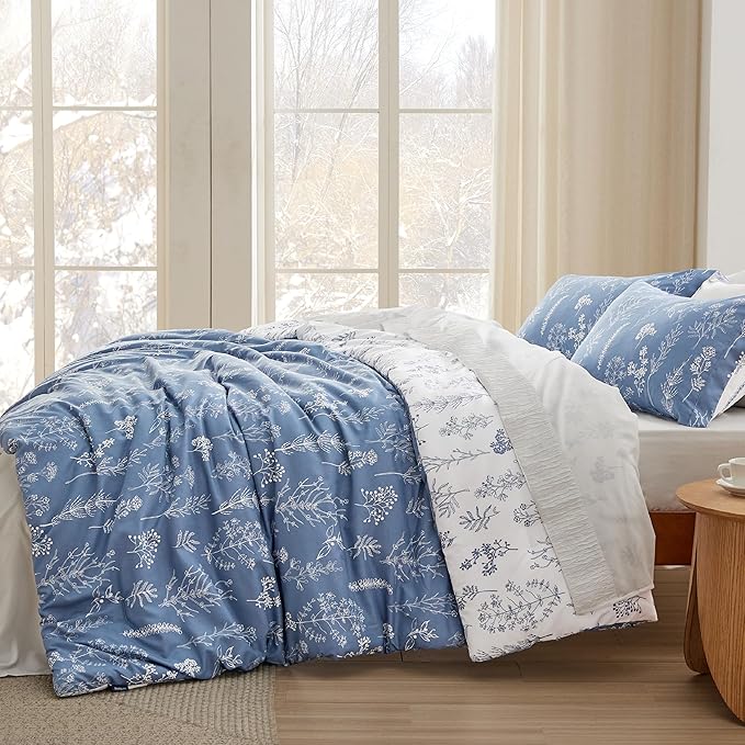 Bedsure King Comforter Set - Infinity Blue Bed Set, 3 Pieces Cute Floral Bedding, 1 Soft Reversible Botanical Flowers Comforter and 2 Pillow Shams