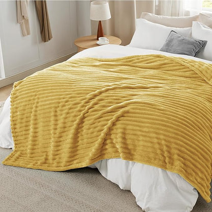 Bedsure GentleSoft Honey Full Blanket for Couch - Cozy Soft Blankets for Women, Cute Small Fleece Throws for Girls, Birthday Gifts for Women Decor Gifts for Mom, 84x90 Inches